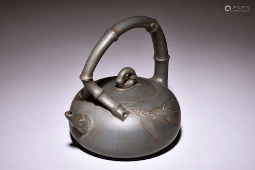 YIXING ZISHA 'BAMBOO' TEAPOT WITH LIFTING HANDLE