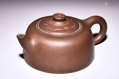 YIXING ZISHA 'RUYI' TEAPOT