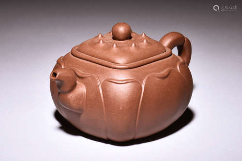 YIXING ZISHA 'LOTUS' TEAPOT