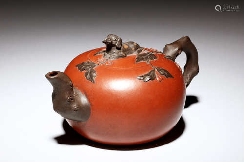 YIXING ZISHA 'MYTHICAL BEAST' TEAPOT