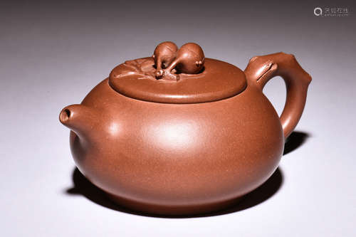 YIXING ZISHA 'NUTS' TEAPOT