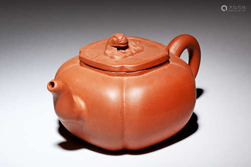 YIXING ZISHA 'MYTHICAL BEAST' LOBED TEAPOT