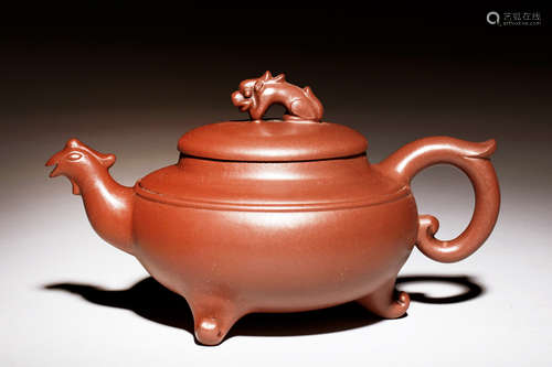 YIXING ZISHA 'MYTHICAL BEASTS' TRIPOD TEAPOT