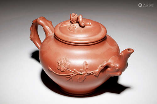 YIXING ZISHA 'PLUM FLOWERS' TEAPOT