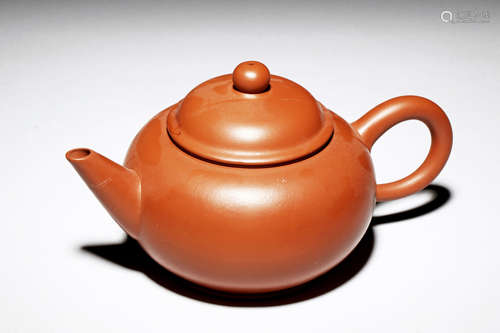 YIXING ZISHA ROUND TEAPOT