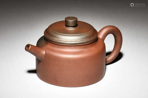 YIXING ZISHA TWO-TONE TEAPOT