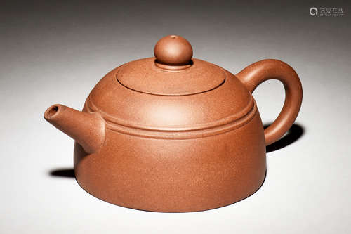 YIXING ZISHA ROUNDED TEAPOT