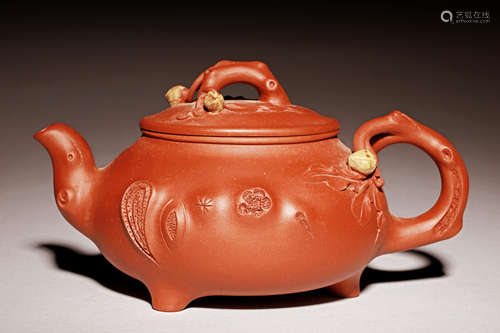 YIXING ZISHA 'NUTS' TEAPOT