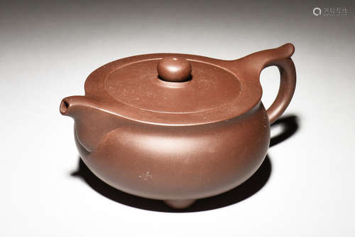 YIXING ZISHA TRIPOD TEAPOT