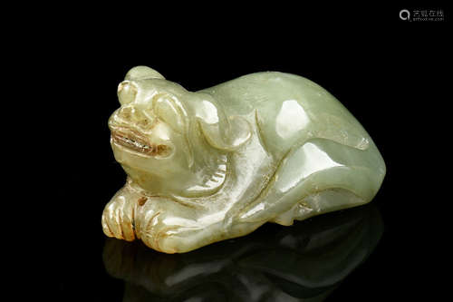 JADE CARVED 'MYTHICAL BEASTS' FIGURE