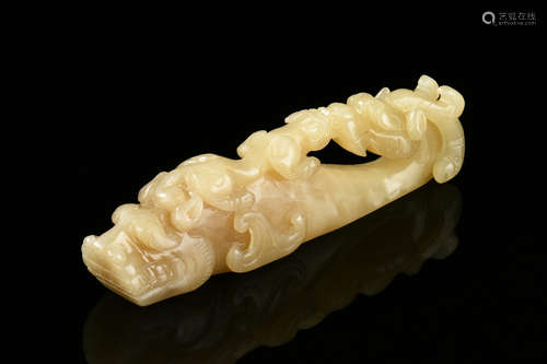 JADE CARVED 'MYTHICAL BEASTS' PAPERWEIGHT