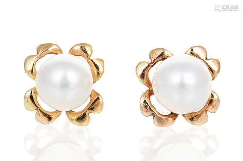 PAIR OF 14K YG PEARL EARRINGS