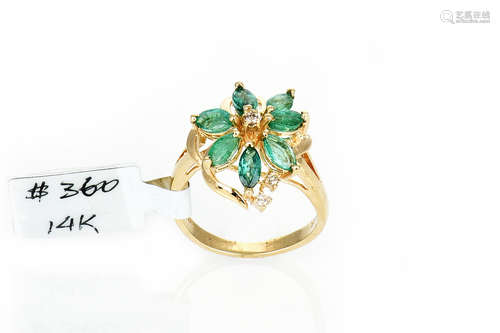 14K YG EMERALD RING WITH DIAMONDS