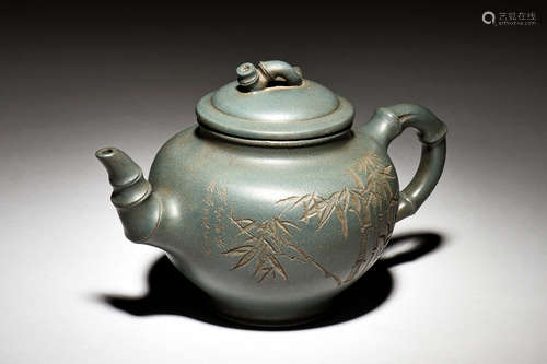 YIXING ZISHA 'BAMBOO AND CALLIGRAPHY' TEAPOT