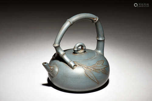 YIXING ZISHA 'BAMBOO' TEAPOT WITH LIFTING HANDLE