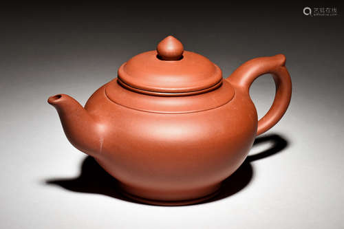 YIXING ZISHA ROUND TEAPOT