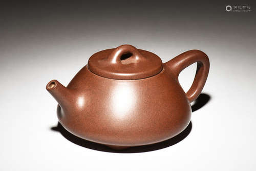 YIXING ZISHA TRIPOD TEAPOT