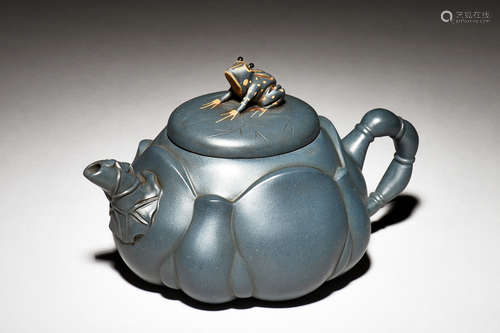 YIXING ZISHA 'LOTUS FLOWER & FROG' TEAPOT