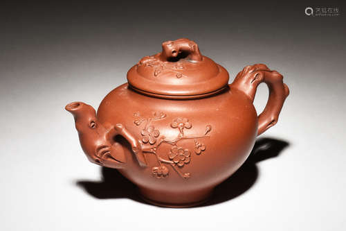 YIXING ZISHA 'PLUM FLOWERS' TEAPOT