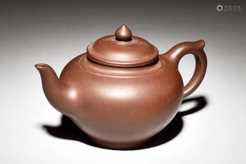 YIXING ZISHA ROUND TEAPOT