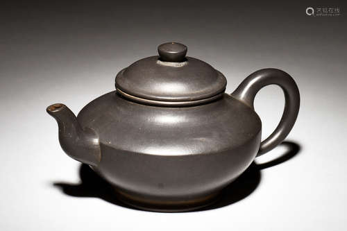 YIXING ZISHA TEAPOT