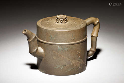 YIXING ZISHA 'MANTIS & CALLIGRAPHY' TEAPOT