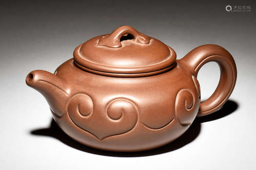 YIXING ZISHA 'RUYI' TEAPOT