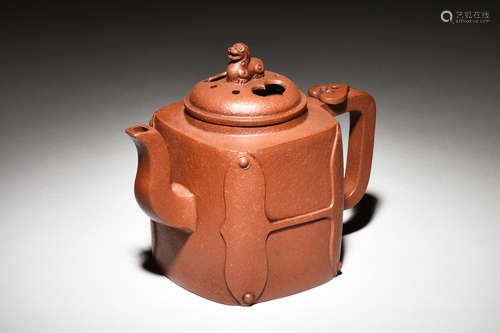 YIXING ZISHA 'MYTHICAL BEAST' RECTANGULAR TEAPOT