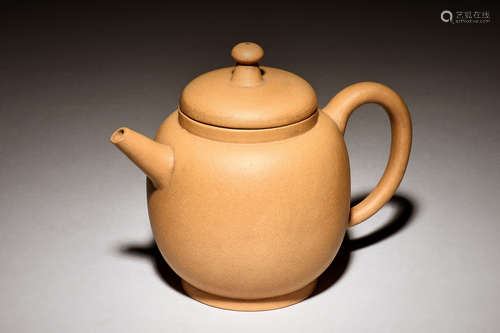 YIXING ZISHA ROUND TEAPOT