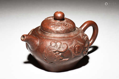 YIXING ZISHA 'CHAIRMAN MAO' TEAPOT