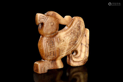 JADE CARVED 'BIRD' ORNAMENT