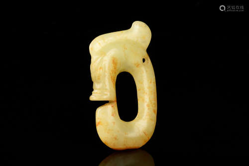 YELLOW JADE CARVED 'PIG DRAGON' ORNAMENT