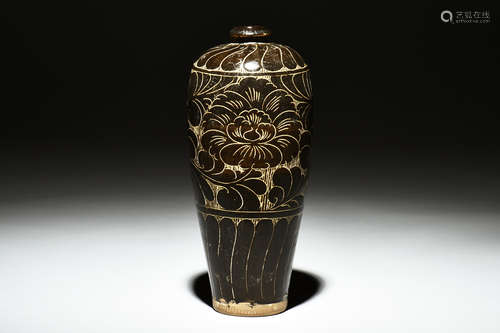 CIZHOU WARE FLOWER VASE