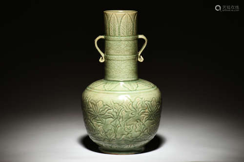 LONGQUAN WARE CELADON GLAZED VASE