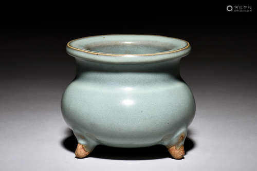 JUN WARE CELADON GLAZED TRIPOD CENSER