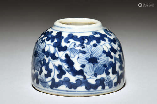 BLUE AND WHITE 'FLOWERS' SPITTOON