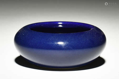 MONOCHROME BLUE GLAZED SPITTOON