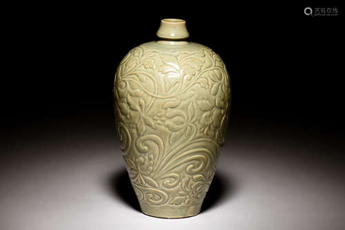 CELADON GLAZED 'FLOWERS & VINES' VASE, MEIPING