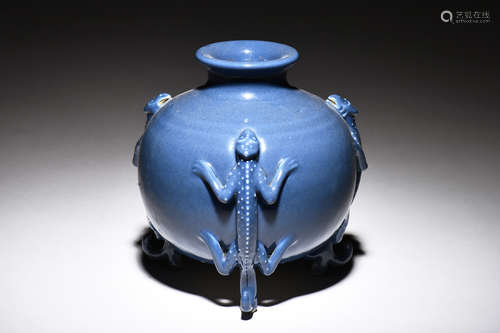 MONOCHROME BLUE GLAZED JAR WITH CHILONG SUPPORTS