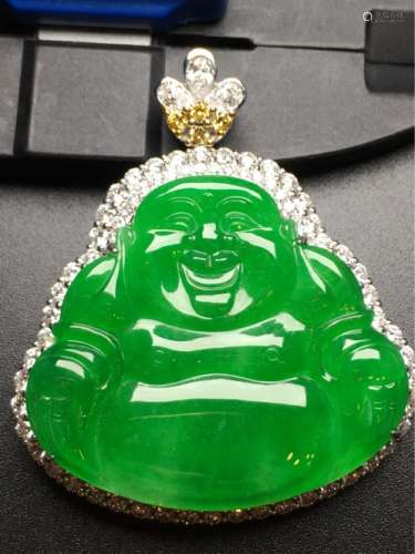 A NATURAL BUDDHA DESIGN JADEITE SCULPTURE