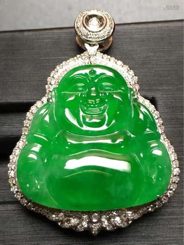 A NATURAL BUDDHA DESIGN MANLV JADEITE SCULPTURE