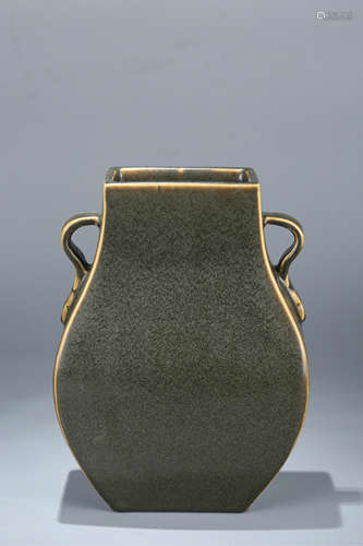 A Chinese Tea Dust Porcelain Vase