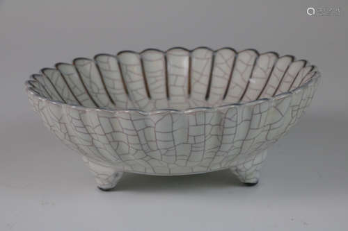 Chinese porcelain bowl