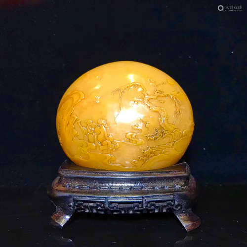 A QING DYNASTY FIELD-YELLOW STONE SEAL ORNAMENT