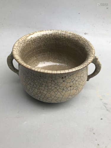 A GE KILN CENSER WITH TWO FISH SHAPED EARS