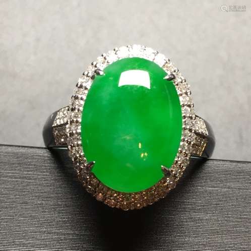 A NATURAL MANLV  JADEITE RING