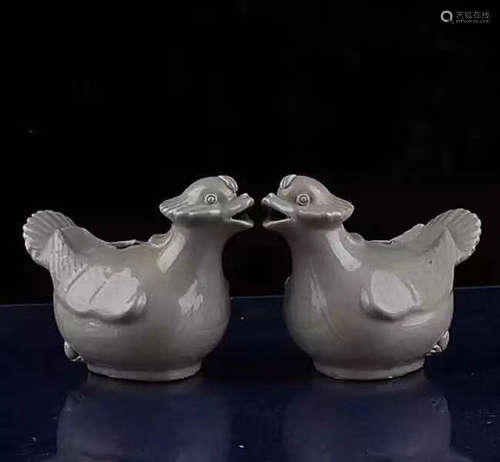 A PAIR OF RU KILN BIRD