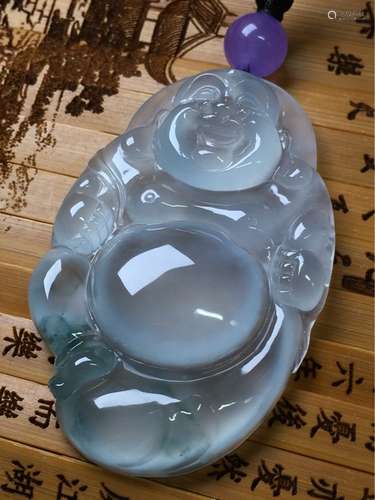 A NATURAL  ICY  PIAOHUA  JADEITE BUDDHA DESIGN PEDNANT