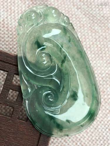 A NATURAL  ICY PIAOHUA  JADEITE RUYI-SHAPED