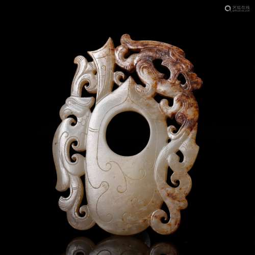 CHINESE ARCHAIC JADE PENDANT